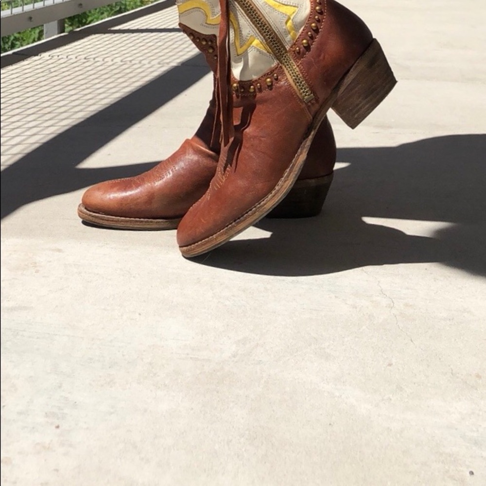 Sam Edelman Booties - Picture 2 of 2